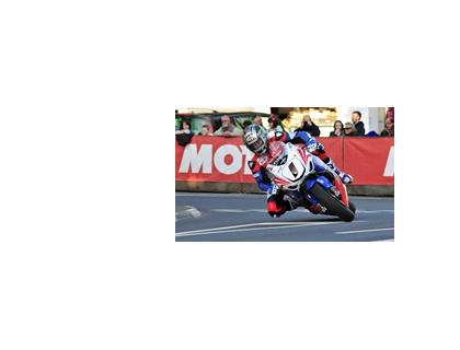 McGuinness fastest after 1st Practice