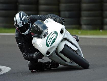 Full house for defending champion at Cadwell