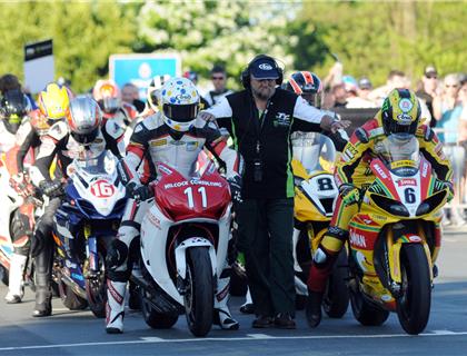 MCGUINNESS QUICKLY FINDS FORM WHILE MOLYNEUX/FARRANCE TOP SIDECAR LEADERBOARD