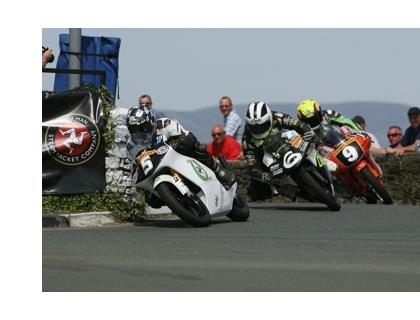 Southern 100 Club Keeps Faith with Two-Strokes
