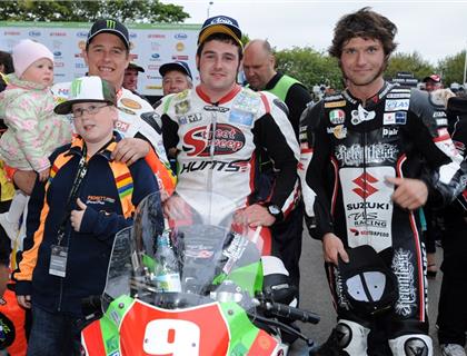 Dunlop dominates to seal Royal London 360 Superstock victory at TT 2011