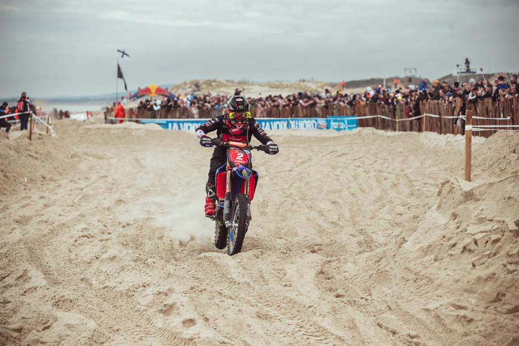 Corrida épica na praia: Melhores momentos do Enduropale du Touquet 2019 -  MotoX