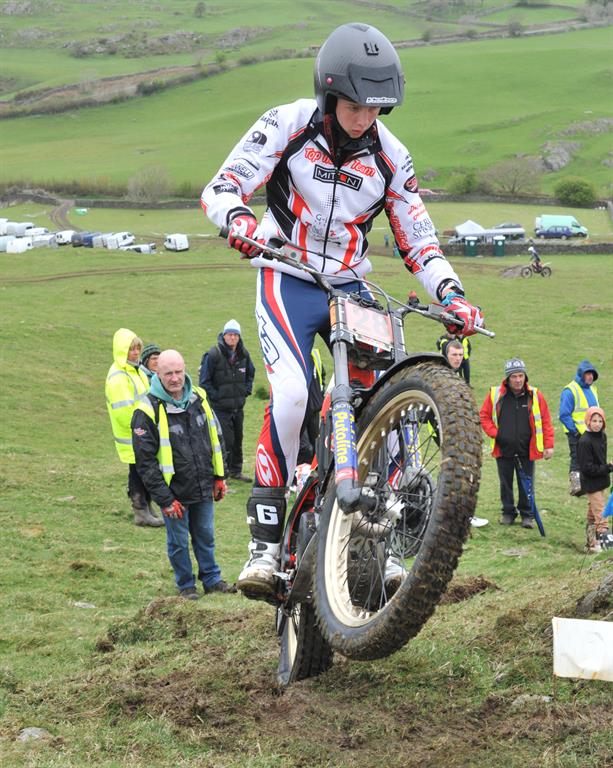 Otter Vale host the opening round of the ACU Luscombe Mitsubishi Leeds