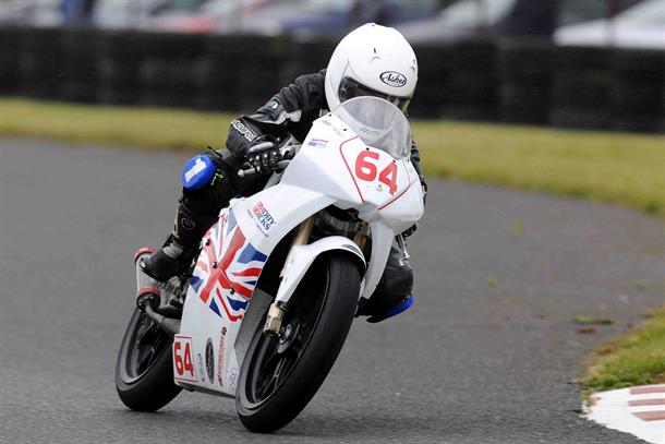 BANK HOLIDAY PRODUCES FANTASTIC RACING AT DARLEY MOOR