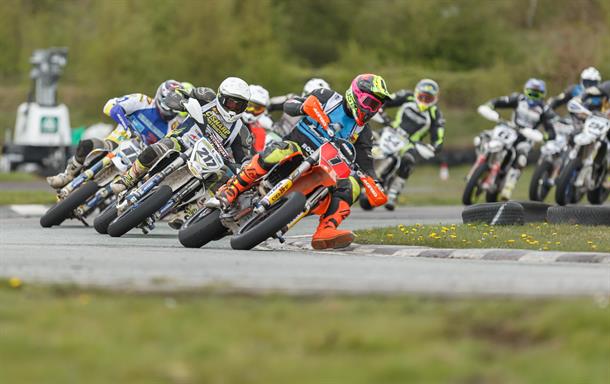 Hodgson and Winstanley battle it out for Easter honours