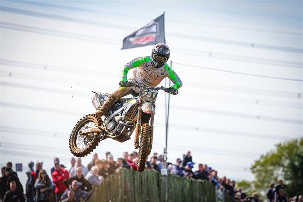 Wildcard Hammal shares the Blaxhall spoils with Grimshaw!