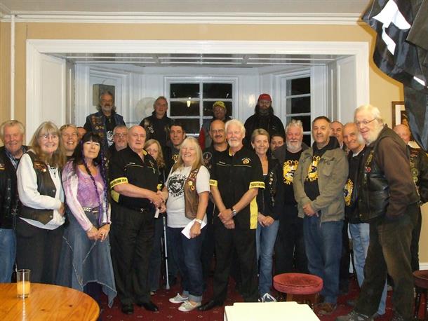 Moddey Dhoo Boosts Southern 100 Supporters Funds