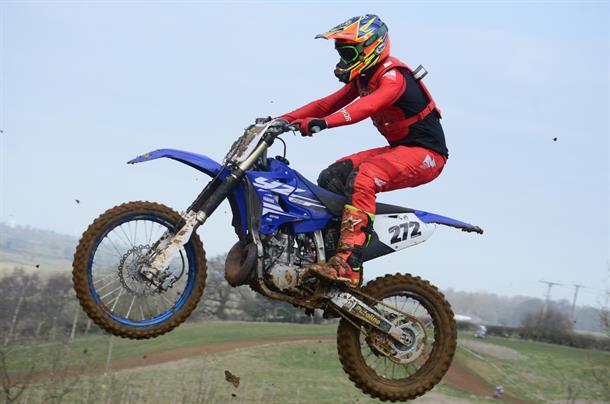 Bradshaw Wins Opening South Midland Championship round at Long Buckby National Track with NMCC