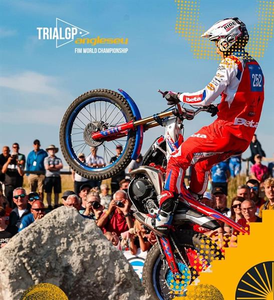 FANS FLOCK TO TRAC MON CIRCUIT ANGLESEY FOR TRIALGP OF GREAT BRITAIN