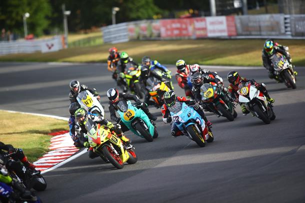 No Limits Racing concludes Oulton Park action as the final showdown awaits