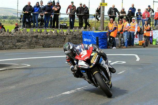 Steam Packet Company Discount Scheme Aims to Attract More Southern 100 Marshals