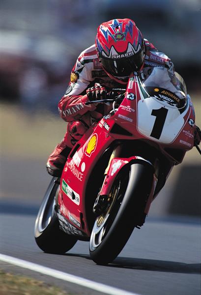 World Superbike legend Carl Fogarty to be star guest of Donington round
