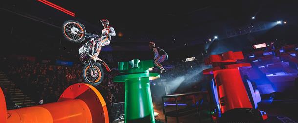 ACU head to the DL12 Indoor Trial