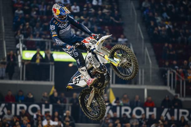 FIM SuperEnduro: Billy Bolt takes dominant victory in Hungary