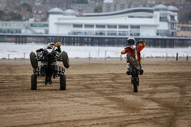 Riders Get Track Dialled In At RHL Beach Race Press Day