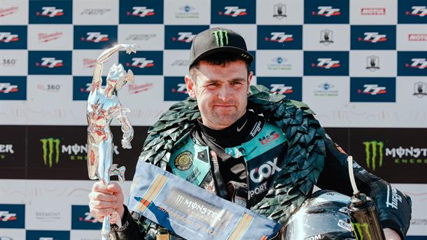 Dunlop Takes First Win of TT In Monster Energy Supersport TT Race 1