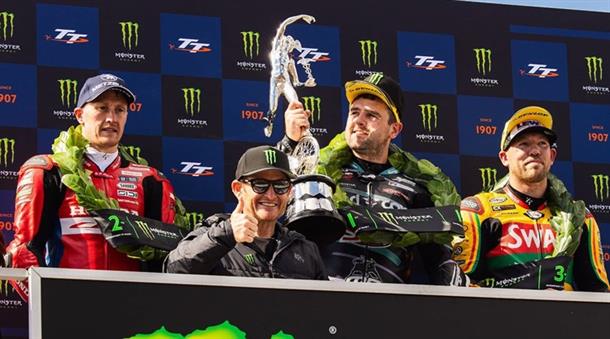 DOMINANT DUNLOP WINS SUPERSPORT TT RACE 1