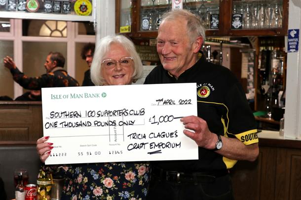 Special Presentation to Southern 100 Supporters Club