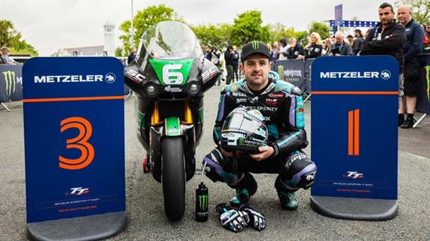 Victory in Metzeler Supertwin TT Sees Dunlop Become Most Decorated TT Rider of all Time