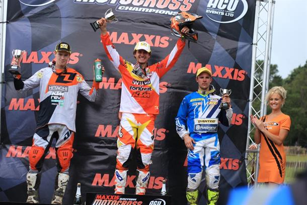 Simpson extends lead whilst MX2 championship heats up between Pocock and Karro
