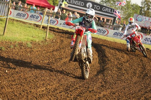Grimshaw Stars in Scorching Wattisfield Evening Meeting!