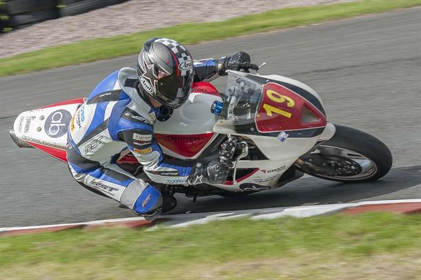 Bumper Entry for Round 1 of the Darley Moor Road Race Championship