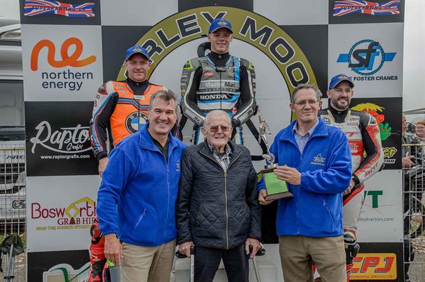 Charlie III – The Richardson Star Of Darley, Once More