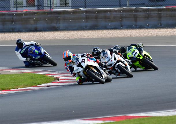 Great Racing for BMCRC at Donington Park