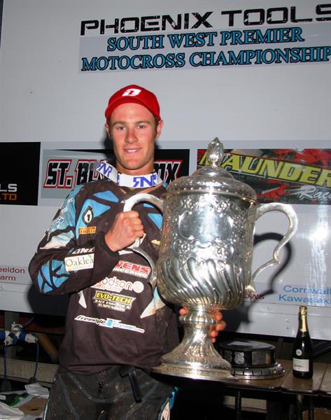 SNOW WINS PATCHQUICK TROPHY
