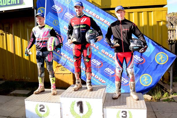 Dabill Double at Season Finale