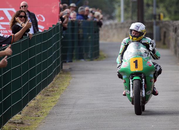 McGuinness clinches maiden Bennetts Senior Classic TT win