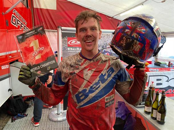 Holcombe the EnduroGP Champion in Dramatic Finale!