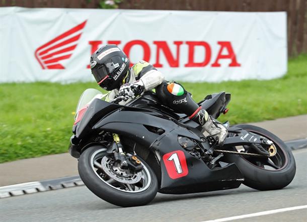 Maxwell and Rees take honours in MGP Newcomers races