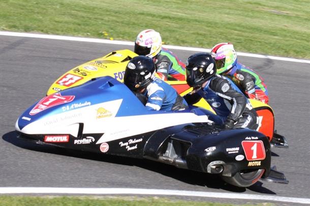 2011 ACU/FSRA BRITISH FII SIDECAR CHAMPIONSHIP-Round 2 Cadwell Park