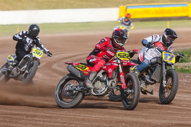 Boughen takes FIM Flat Track World Championship lead with dynamite debut