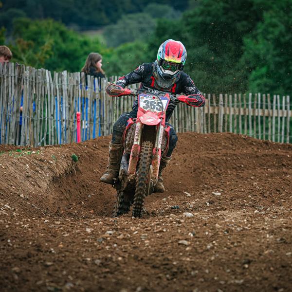 Dominant Nunn Signs Off The Season In Style!