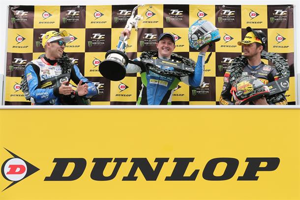 Harrison Wins Dramatic Dunlop Senior TT Race