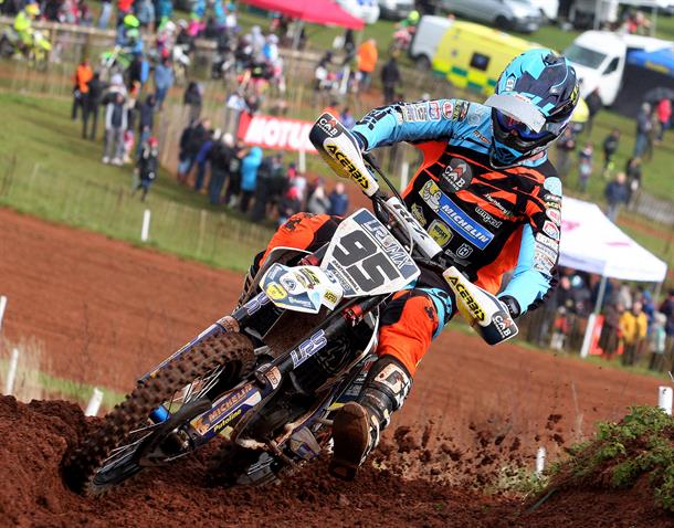 Thornhill Looking to Close Gap on Kellett at Landrake