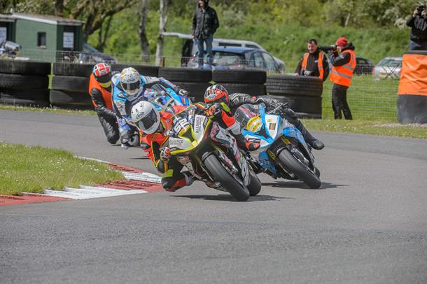 FANTASTIC RACING AT DARLEY MOOR FOR ROUNDS 3 & 4