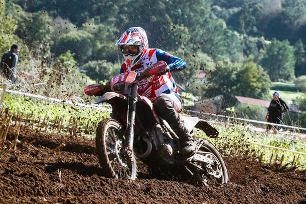 Steve Holcombe holds onto second overall while Juniors move up to fifth on ISDE Day 4