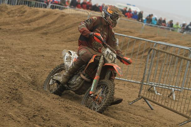 David Knight Fights Hard For Sixth Weston Win At RHL Beach Race