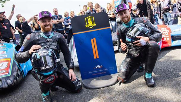 Crowes Claim 3rd Victory With New 121mph Lap Record