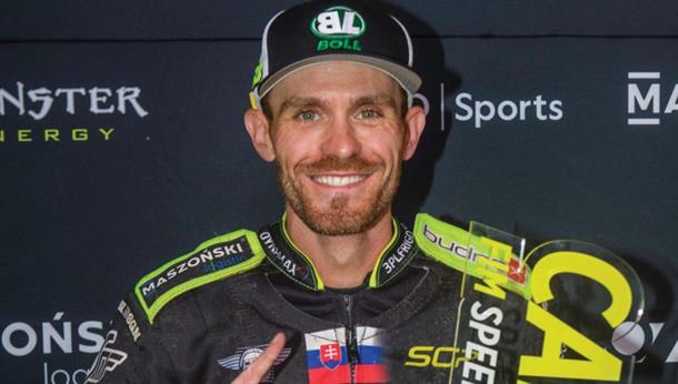 Vaculik Wins; Woffy Blow at the British Grand Prix at Cardiff