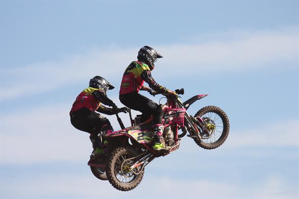 Wilkinson Takes Full House at Dean Moor