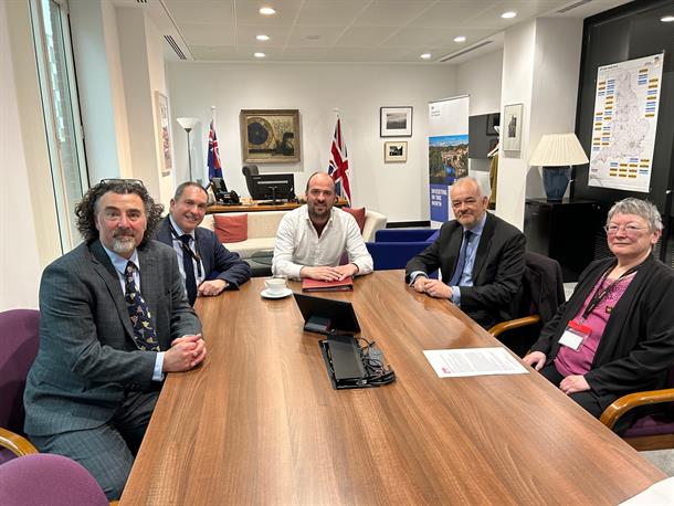 Minister Open to Developing Better Government Policies for Motorcycling