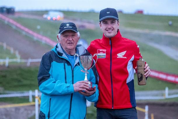 Conrad Mewse wins the 2025 Rhayader Evening Motocross – Race Report & Results