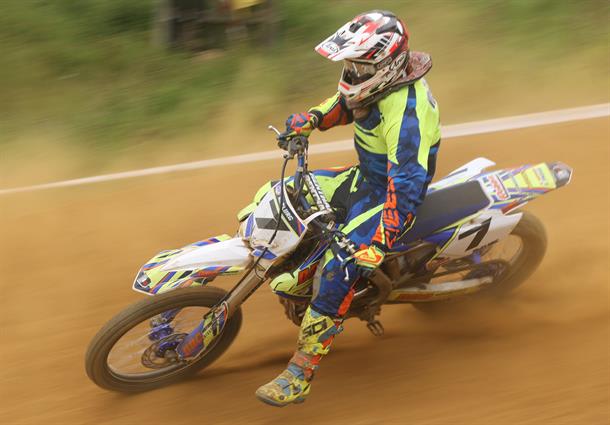 Great Days Racing at Long Buckby