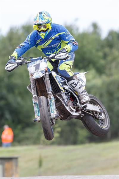 Hodgson does the double