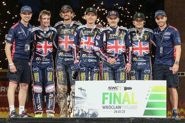 Great Britain blazes into Monster Energy FIM SWC final