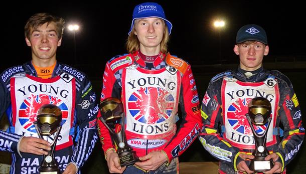 Kemp Completes U19 Treble